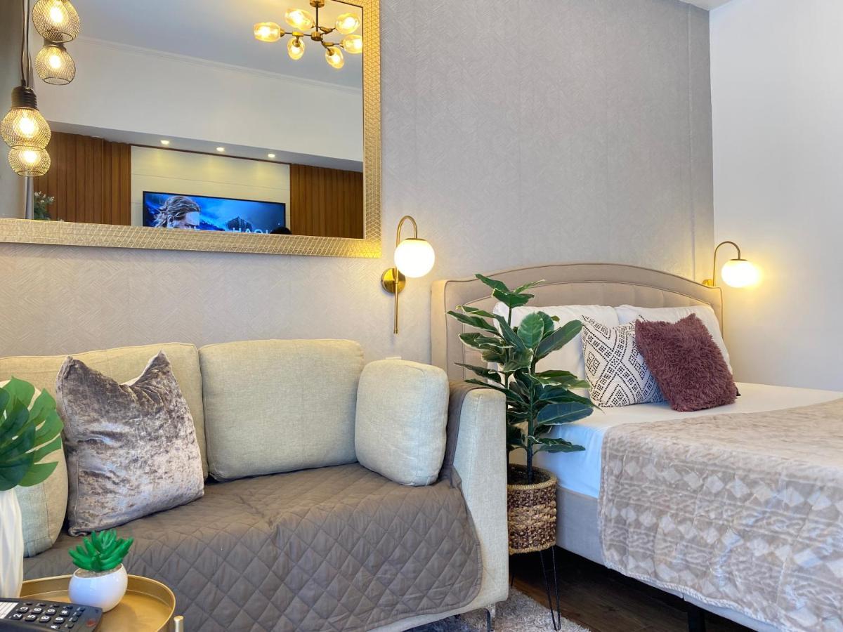 Апартаменти Amani 133,3 Minutes To Airport,With Gym & Pool,Fast Wi-Fi, Free Netflix Мактан Екстер'єр фото