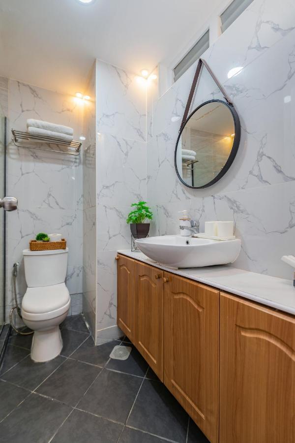 Апартаменти Amani 133,3 Minutes To Airport,With Gym & Pool,Fast Wi-Fi, Free Netflix Мактан Екстер'єр фото