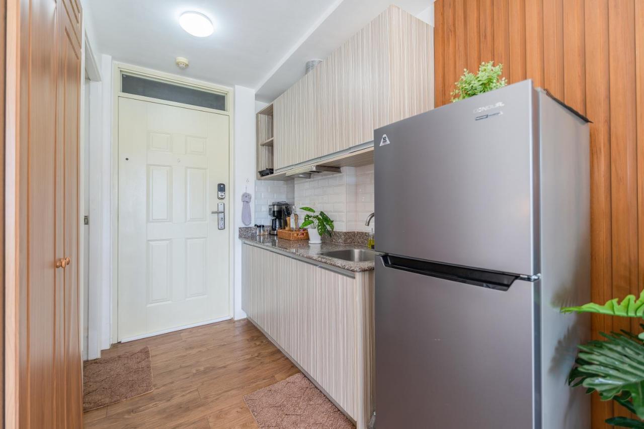Апартаменти Amani 133,3 Minutes To Airport,With Gym & Pool,Fast Wi-Fi, Free Netflix Мактан Екстер'єр фото