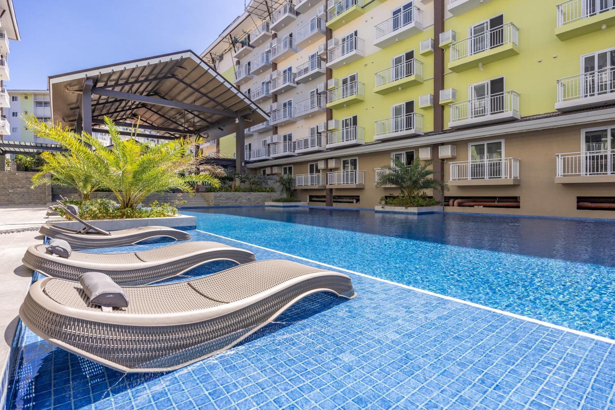 Апартаменти Amani 133,3 Minutes To Airport,With Gym & Pool,Fast Wi-Fi, Free Netflix Мактан Екстер'єр фото